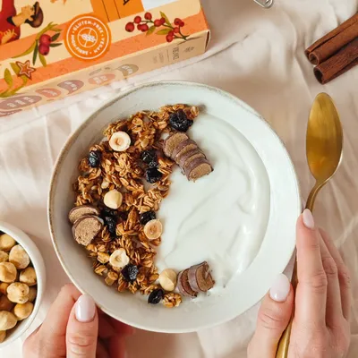 gingerbread granola winter breakfast